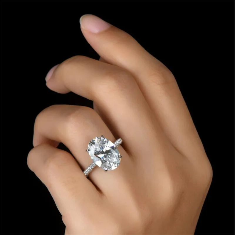 Choucong New Arrival Sparkling Luxury Jewelry 925 Sterling Silver Large Oval Cut Big White Topaz CZ Diamond Women Wedding  Ring