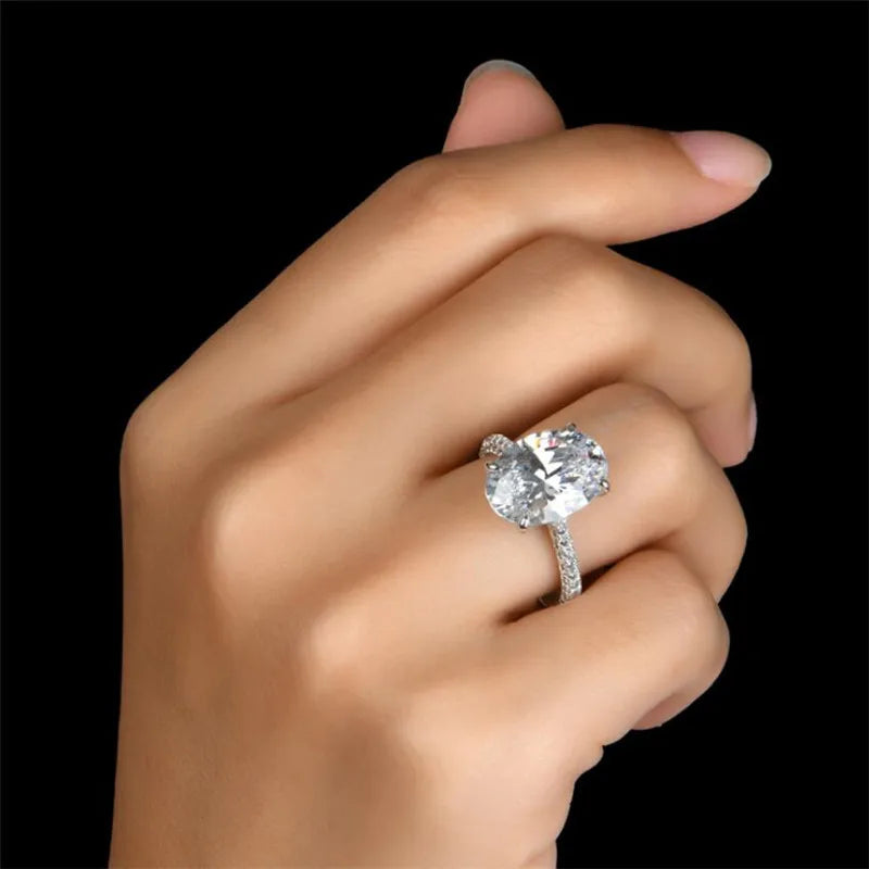 Choucong New Arrival Sparkling Luxury Jewelry 925 Sterling Silver Large Oval Cut Big White Topaz CZ Diamond Women Wedding  Ring